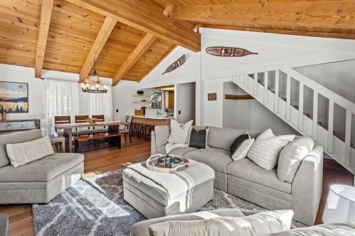 1016 Martis Lndg, Truckee CA  96161-4000 exterior