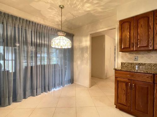 602 Beach Ave, Fort Pierce FL  34952-1327 exterior