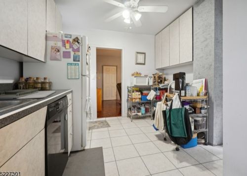 158 Norway Ln, South Plainfield NJ  07080-2810 exterior