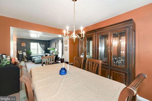 10 Birmingham Dr, Columbus NJ  08022-2342 exterior