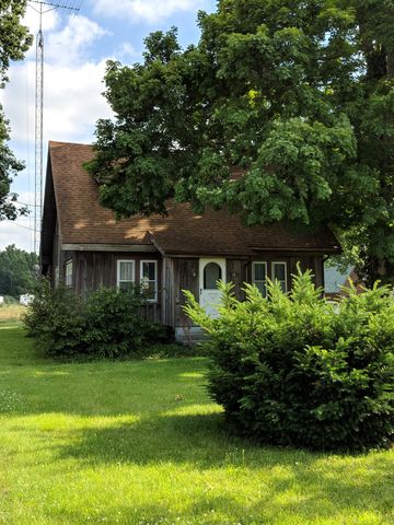 12613 Airport Hwy, Swanton, OH 43558-9386