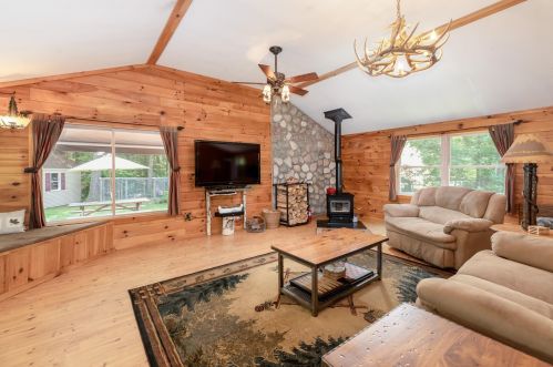 63 Durrell Mountain Rd, Belmont NH  03220-3305 exterior