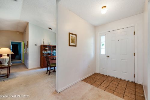 2422 Jaywood Dr, Titusville, FL 32780-8305