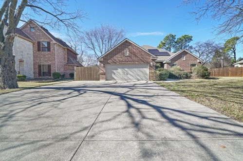 509 Cove Dr, Denton, TX 76208-7115