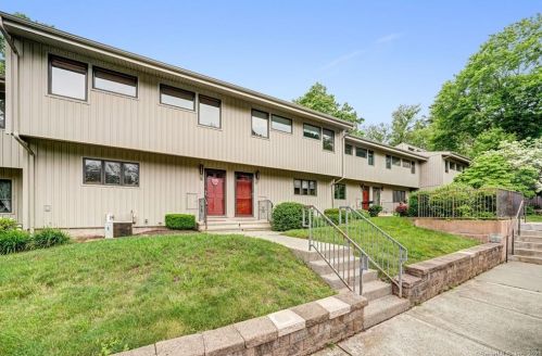 17 In Town Ter, Middletown, CT 06457-3139
