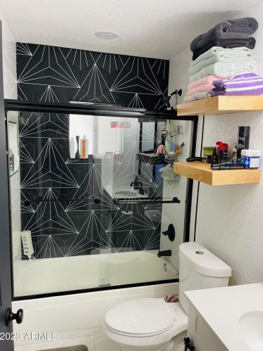 1632 37th Ave, Phoenix AZ  85009-2275 exterior