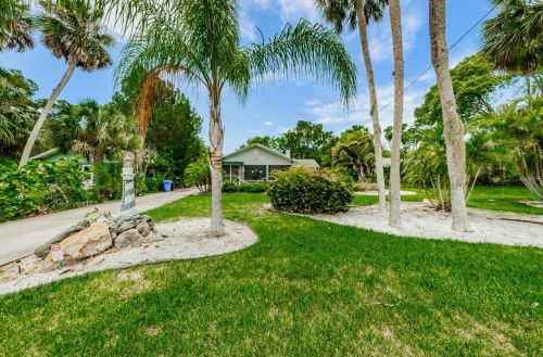 4832 Sunset Blvd, Port Richey FL  34668-6443 exterior