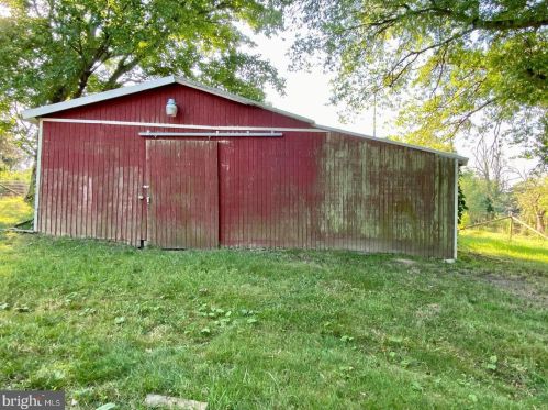 144 Moyer Rd, Pottstown PA  19464-1532 exterior