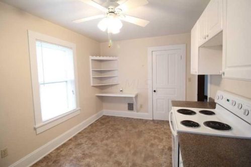 35 Lincoln Ave, London OH  43140-1579 exterior