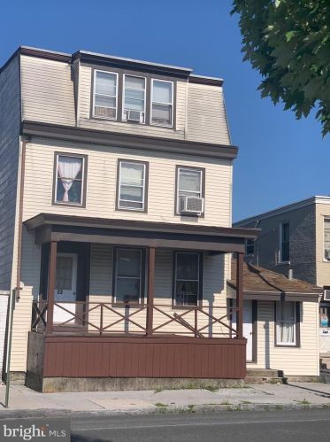 22 7th St, Lebanon, PA 17046-5048