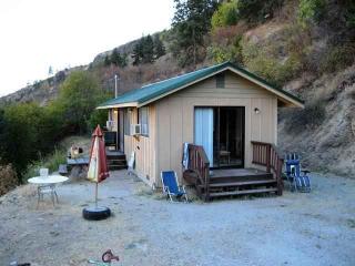 17195 Lakeshore Rd, Holden Village, WA 98816-9224