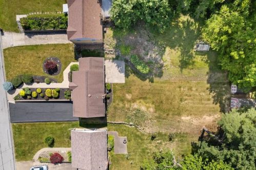 5621 Villa Haven Dr, Pittsburgh PA  15236-3314 exterior