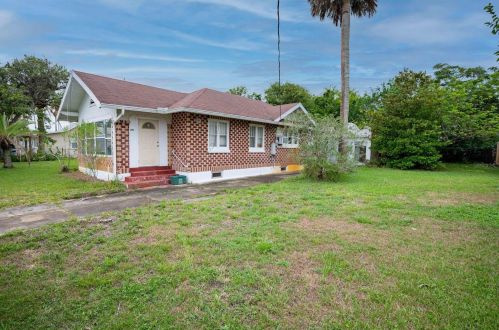 311 Wild Olive Ave, Daytona Beach FL  32118-3912 exterior