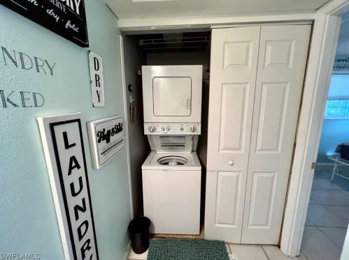 10 Desert Candle Cir, Lehigh Acres FL  33936-7302 exterior