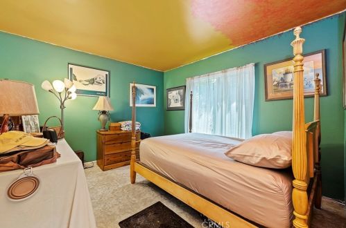 5807 Greens Dr, Riverside CA  92509-7327 exterior