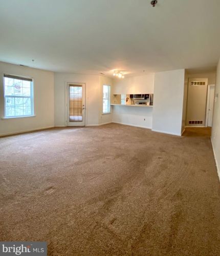 224 Stone Hurst Ct, New Castle DE  19720-3947 exterior