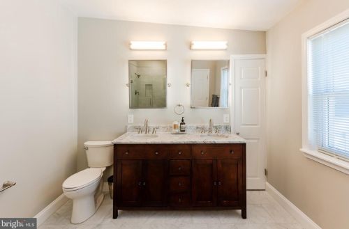 1231 Kater St, Philadelphia PA 19147-1817 exterior