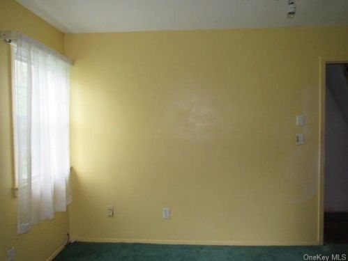 15 Capital Dr, Washingtonville NY  10992-1338 exterior