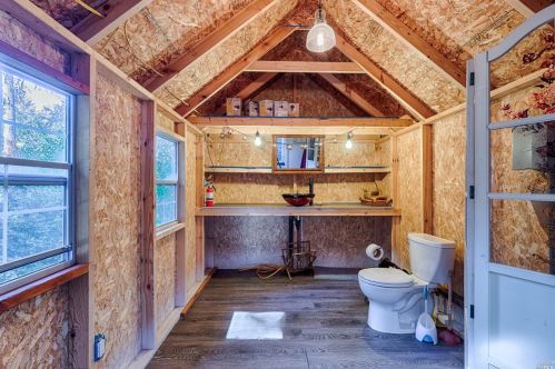 3932 Harrison Grade Rd, Sebastopol CA  95472-9359 exterior