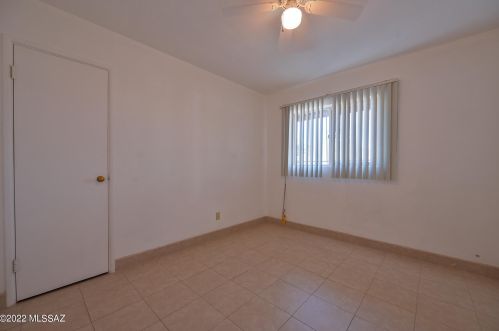 5002 1 St, Tucson AZ 85711-1507 exterior