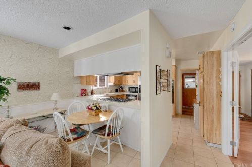 1915 Chateau Ave, Anaheim CA 92804-4409 exterior