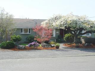 1030 7, Edmonds WA  98020-4015 exterior