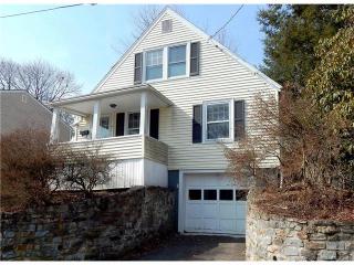 202 Smith St, Derby, CT 06418-1243