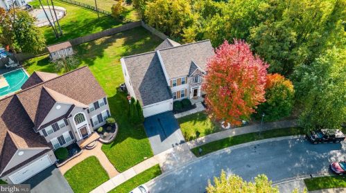 515 Florence Fields Ln, New Castle DE  19720-8752 exterior