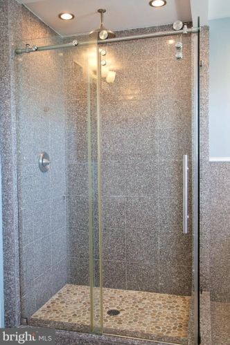 726 24 St, Philadelphia PA 19146-2540 exterior