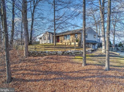 122 Conestoga Rd, Marsh, PA 19520-9423