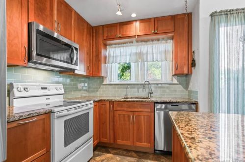 68 Hope St, Stamford, CT 06906-2607