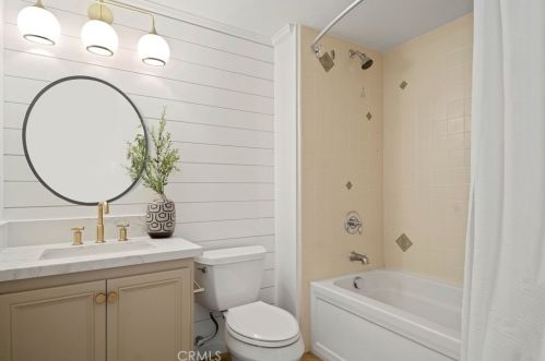 8 Nautical Mile Dr, Newport Beach CA  92663-2784 exterior