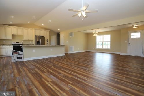 32803 Indiantown Rd, Locust Grove VA  22508-2312 exterior