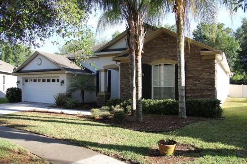 7155 Derwent Glen Cir, Land O Lakes, FL 34637-7535
