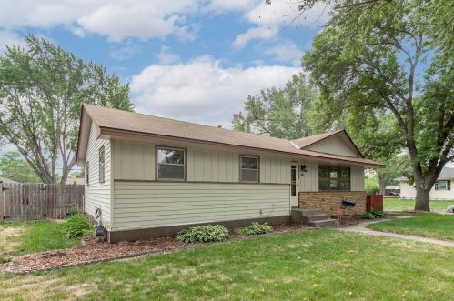 7200 Noble Ave, Minneapolis, MN 55429-1221