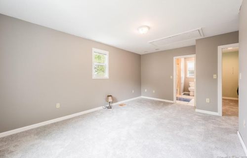 3 Robin St, Waterford CT  06385-2111 exterior