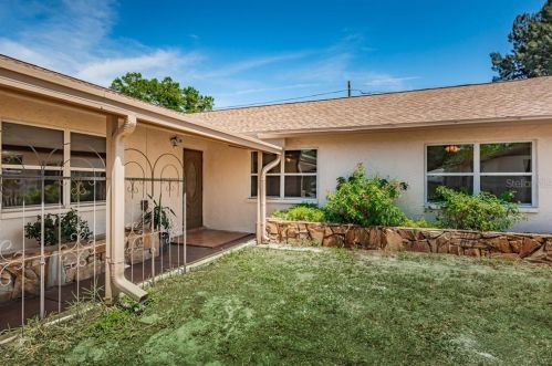 5099 37th St, Saint Petersburg, FL 33714-2307