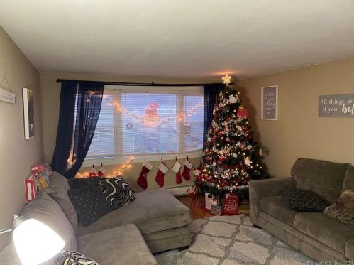 84 Symco Dr, New Britain, CT 06053-1726