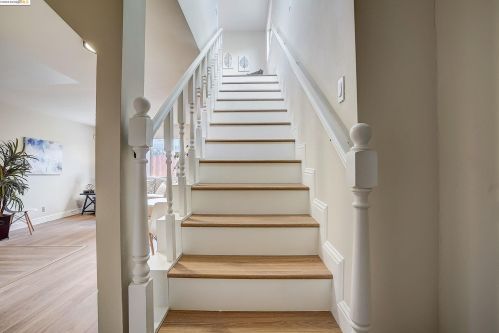 4732 Congress Ave, Oakland CA 94601-5406 exterior