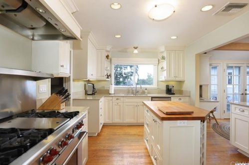 2700 El Caminito, Glendale CA 91214-2934 exterior