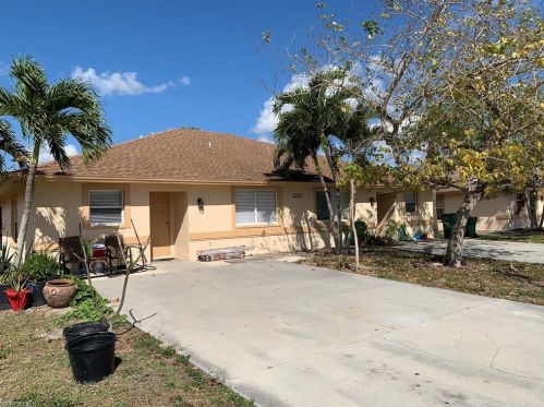 2233 46th Ter, Naples, FL 34116-6350