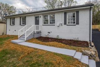 420 Benita Dr, Nashville, TN 37211-3506