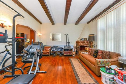 215-34 Murdock Ave, Jamaica, NY 11429-1312