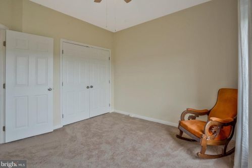 2183 Potomac Club Pkwy, Woodbridge VA  22191-6548 exterior