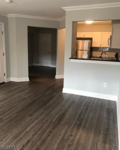 41 Hyde Ct, Bedminster NJ  07921-1813 exterior