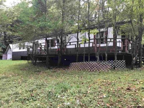 809 Bearkill Rd, Gilboa, NY 12076-3418
