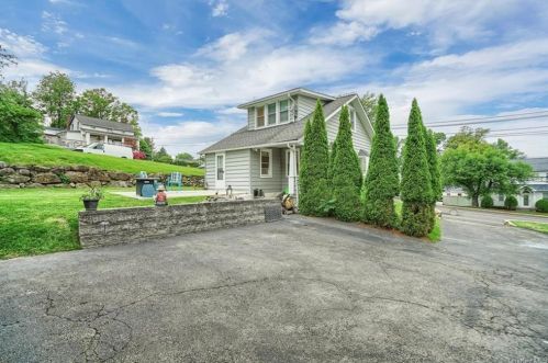 29 Ramapo Rd, Garnerville NY  10923-1717 exterior