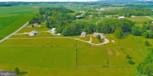 9478 Fort Stouffer Rd, Upton PA  17225-9780 exterior