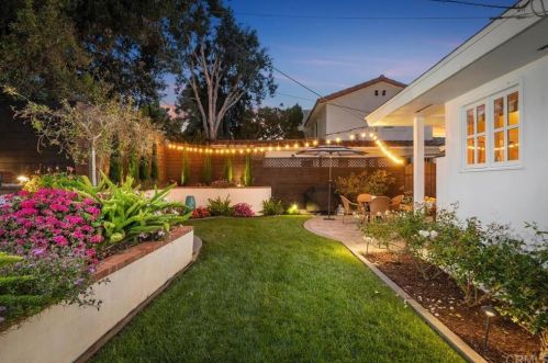 4045 Narragansett Ave, San Diego CA  92107-2618 exterior