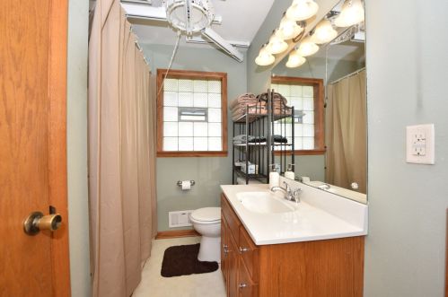 6520 Bottsford Ave, Milwaukee WI 53220-3446 exterior